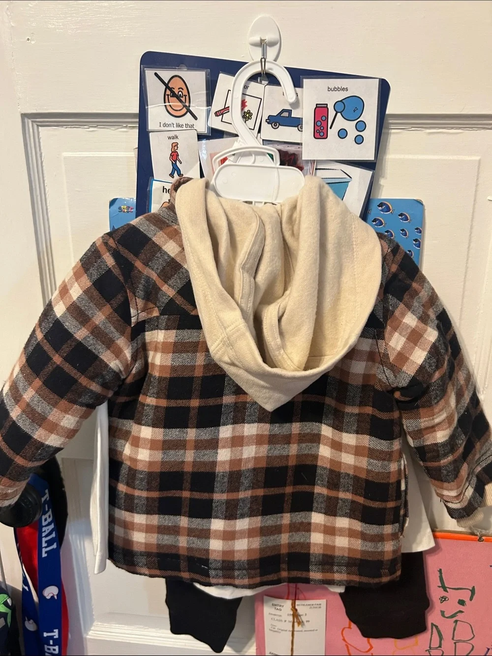 Cream Bear Graphic Long-Sleeve Tee for Kids